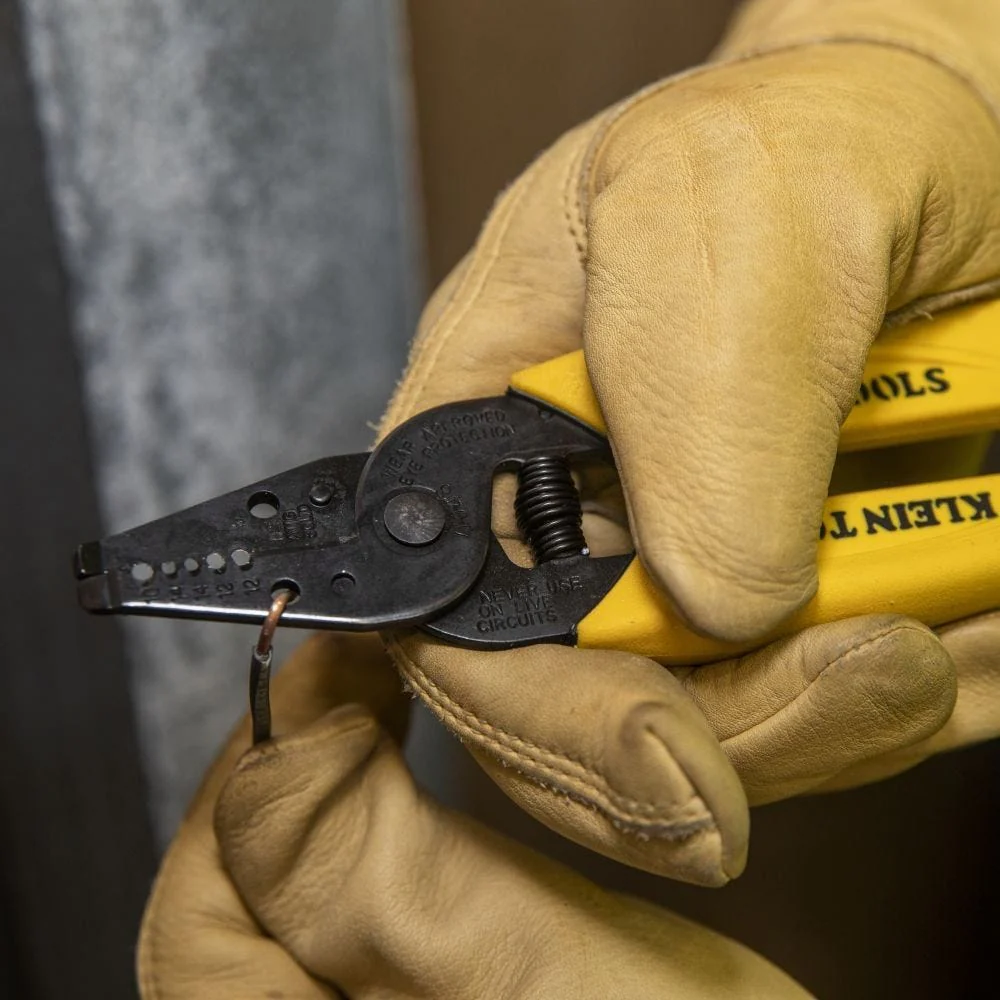 Klein 11048 Dual-Wire Stripper/Cutter for Solid Wire - Image 4