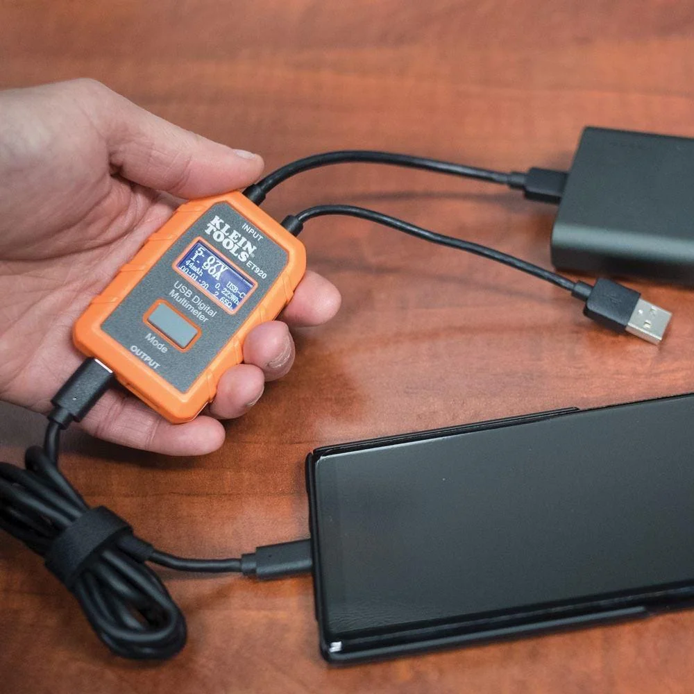 Klein ET920 USB Digital Meter, USB-A and USB-C - Image 4