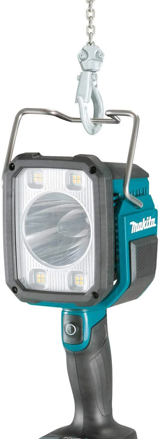 Makita DML812 18V Cordless LED Flashlight / Spotlight 4.0Ah Starter Kit - Image 5