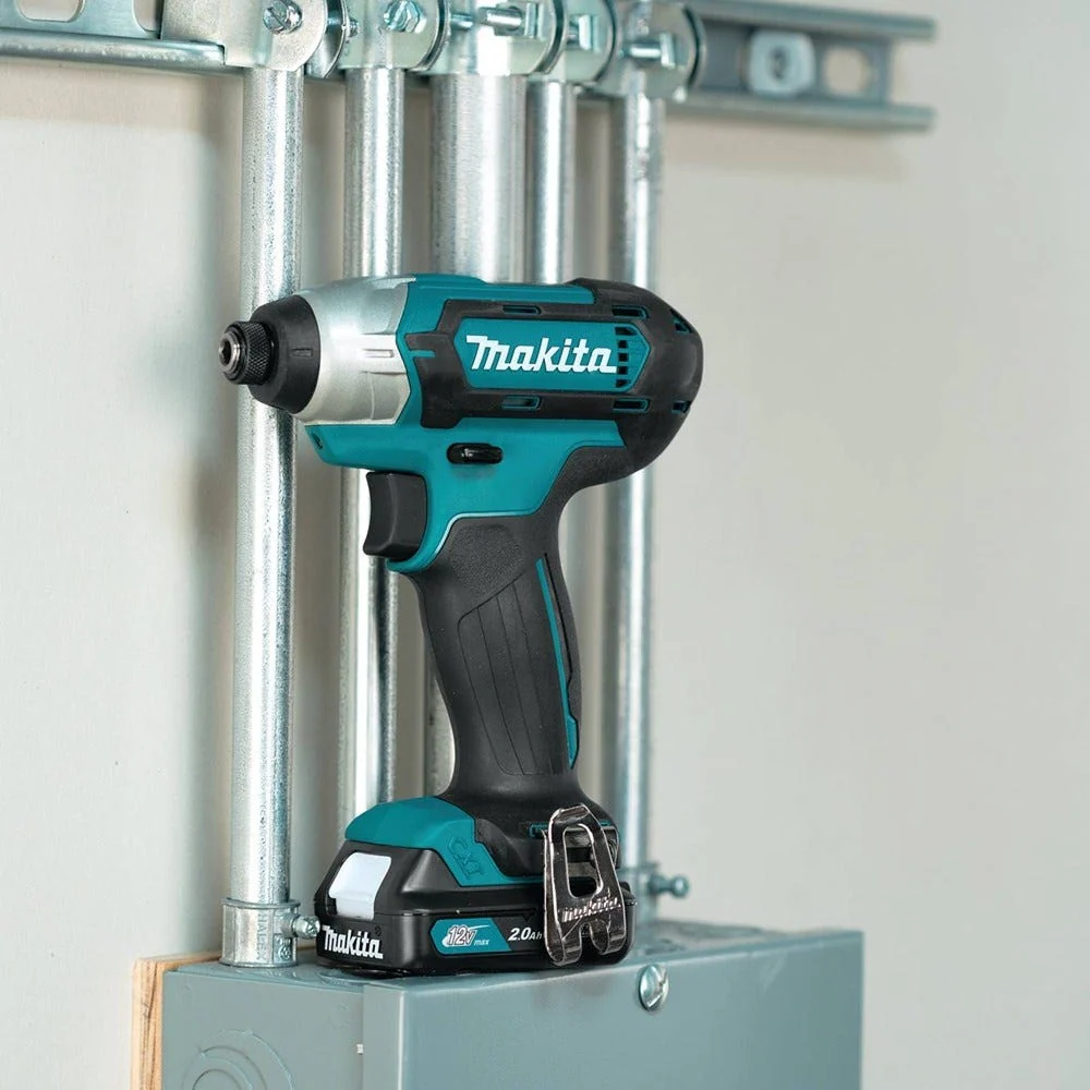 Makita DT03R1 12V max CXT Lithium-Ion Cordless Impact Driver Kit (2.0Ah) - Image 6