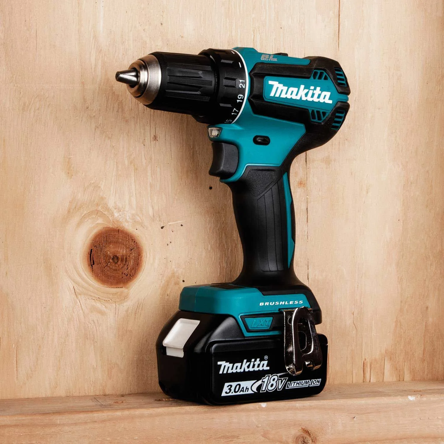 Makita XT281S 18V LXT Lithium-Ion Brushless Cordless 2-Pc. Combo Kit (3.0Ah) - Image 3