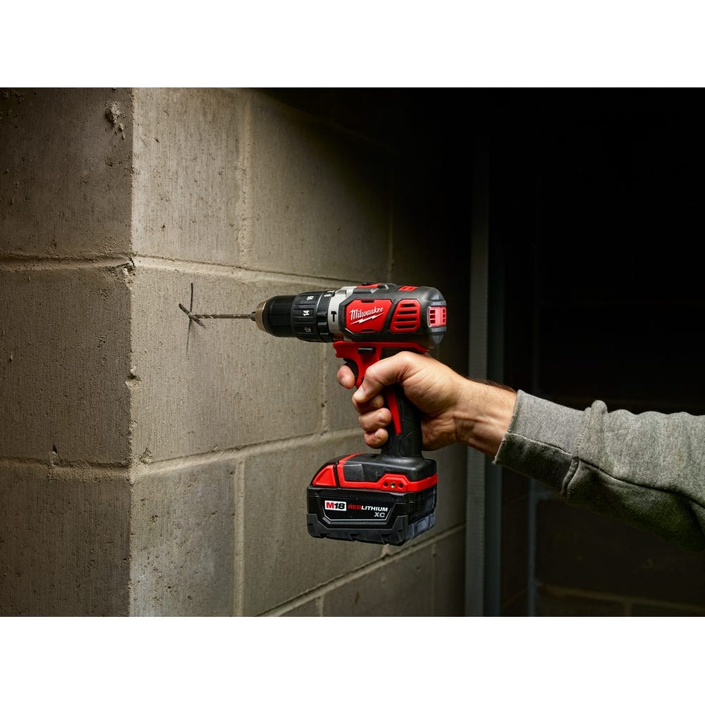 Milwaukee 2696-24 M18 Cordless 4-Tool Combo Kit - Image 7