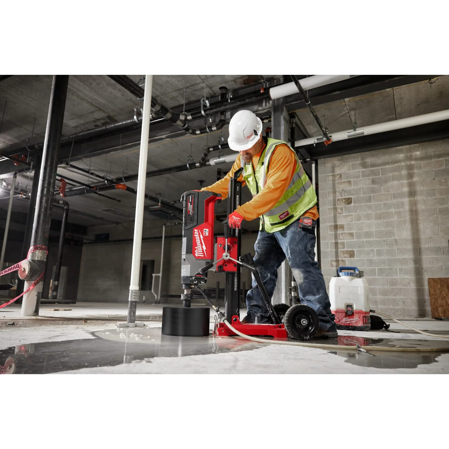 Milwaukee MXFHD812 MX FUEL REDLITHIUM FORGE HD12.0 BATTERY PACK - Image 13