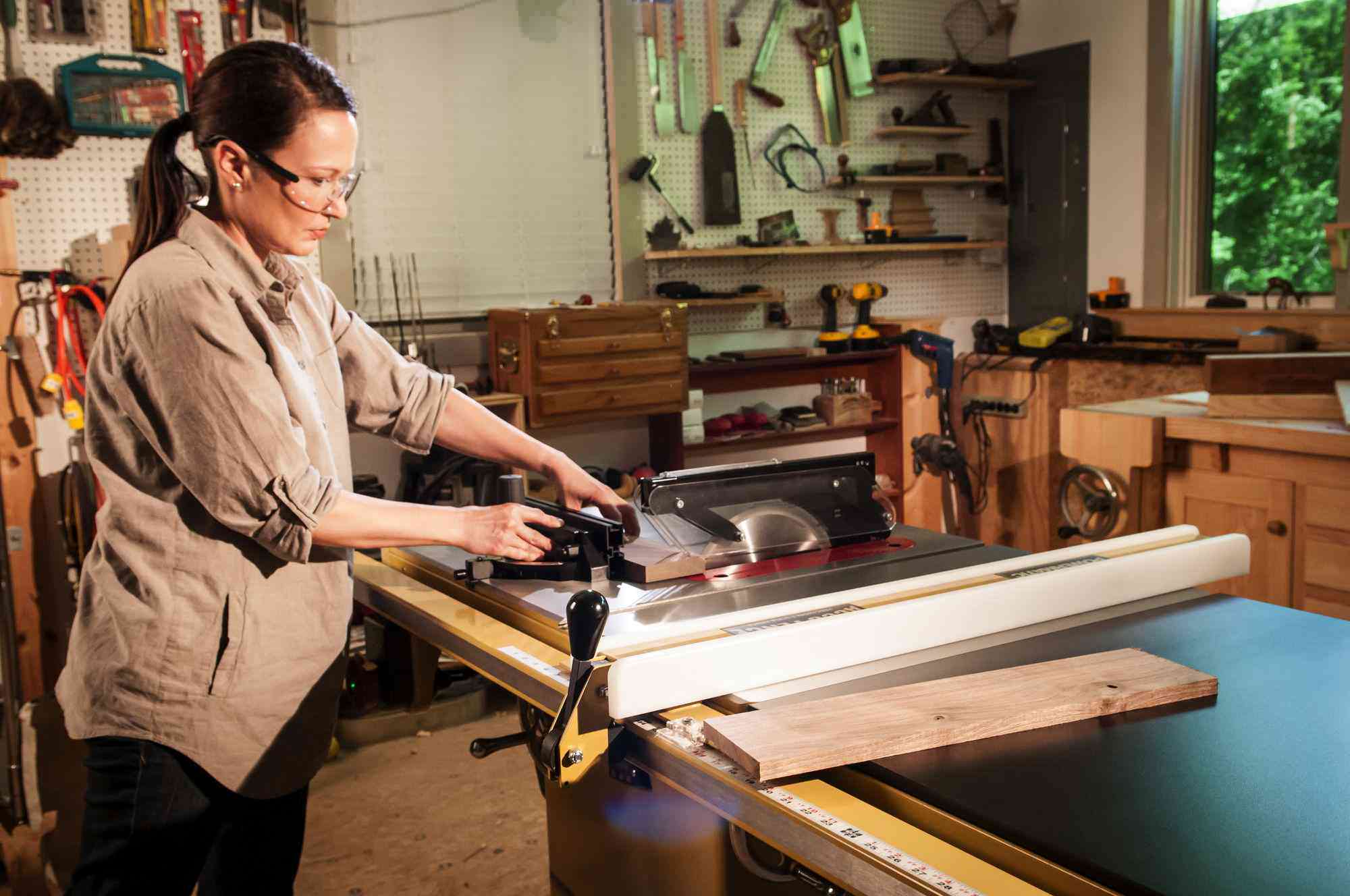 Powermatic 1791000K PM1000 Table saw, 1-3/4HP 1PH, 30" Rip w/Accu-Fence System - Image 4