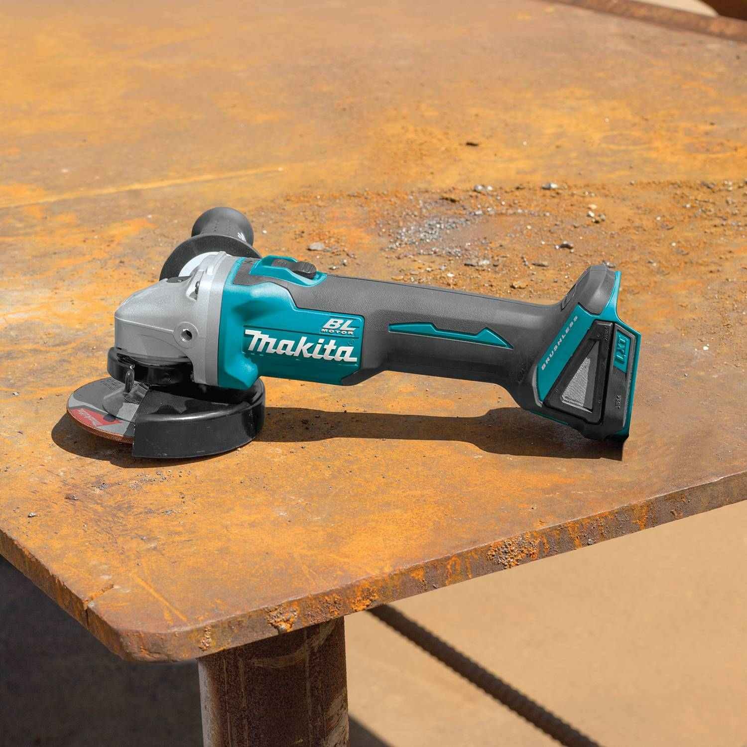 Makita XAG04Z-XRW01Z 18V LXT Cordless 4-1/2†/ 5" Cut-Off/Angle Grinder and 3/8" / 1/4" Sq. Drive Ratchet, Bare Tool Combo - Image 6